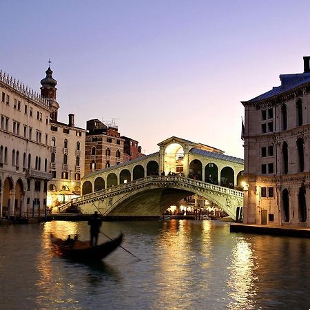 Ai Boteri Vandrerhjem Venezia Eksteriør bilde