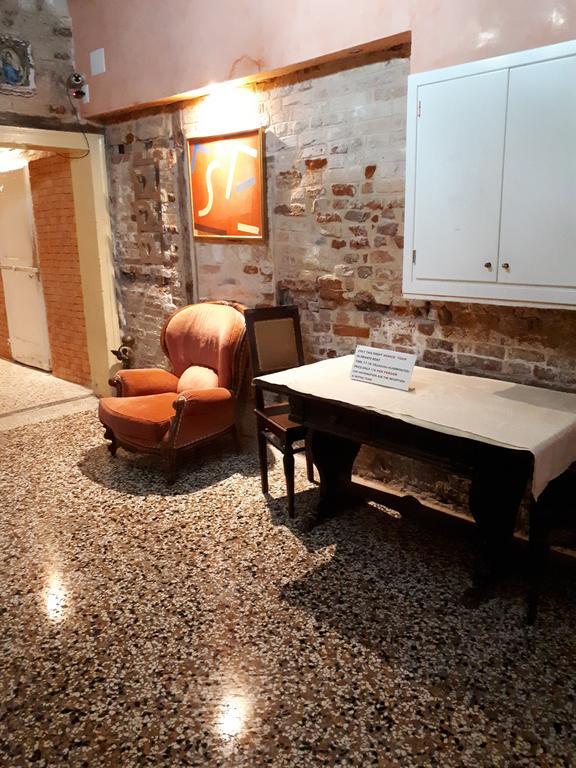 Ai Boteri Vandrerhjem Venezia Eksteriør bilde